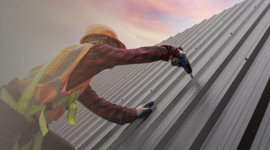 Professional gutter cleaning in Cedar Bluffs, NE